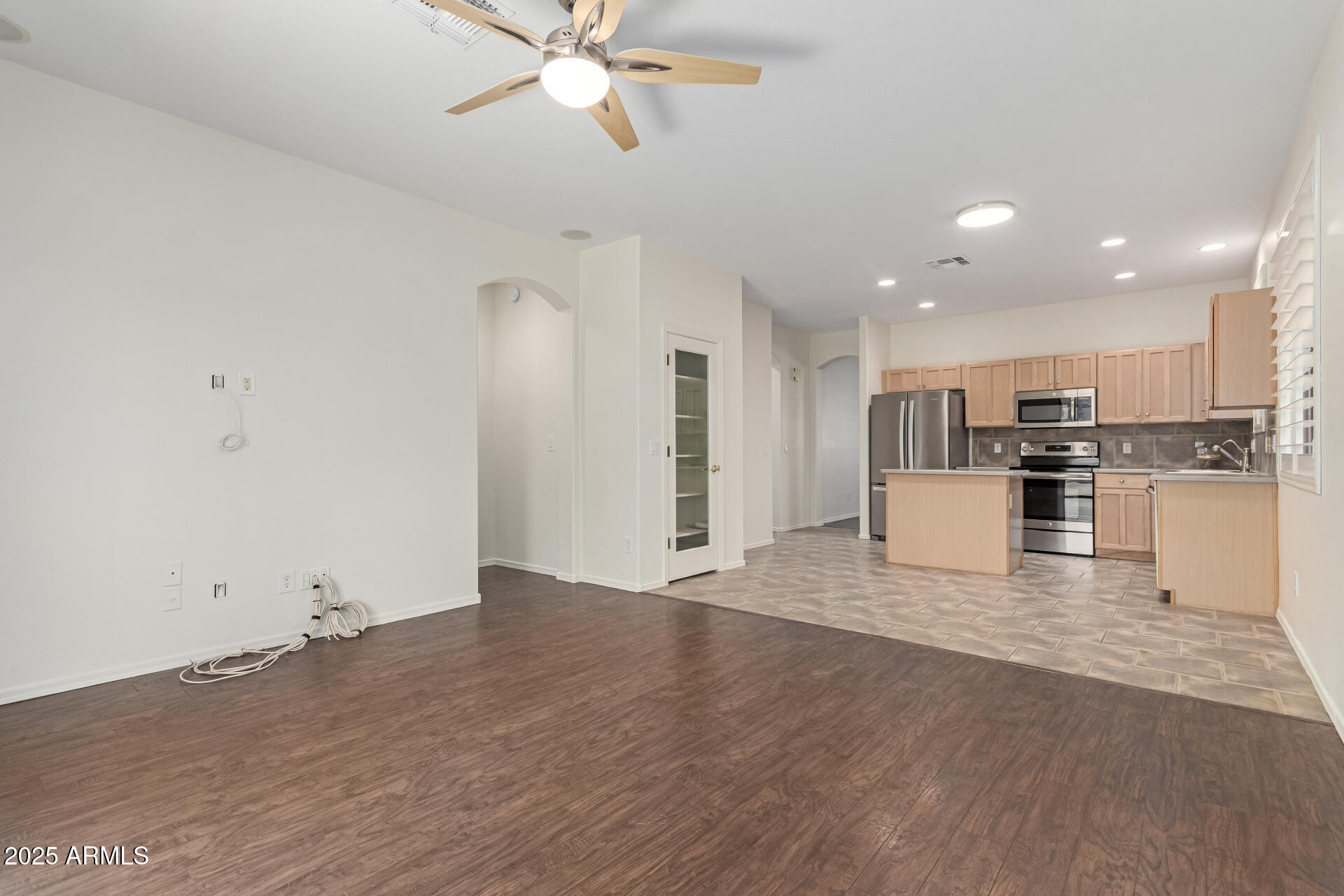 2423 East Fremont Road Phoenix, AZ 85042 - Photo 17 of 49 11 - Fremont