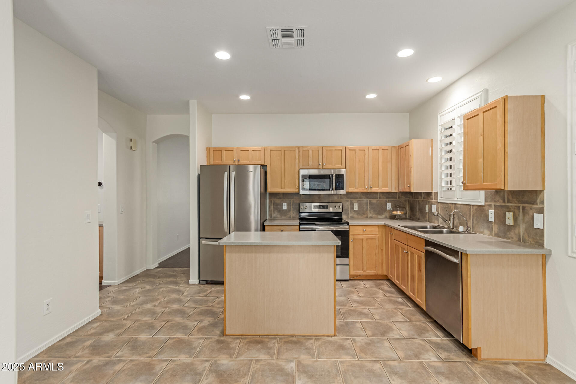 2423 East Fremont Road Phoenix, AZ 85042 - Photo 20 of 49 14 - Fremont