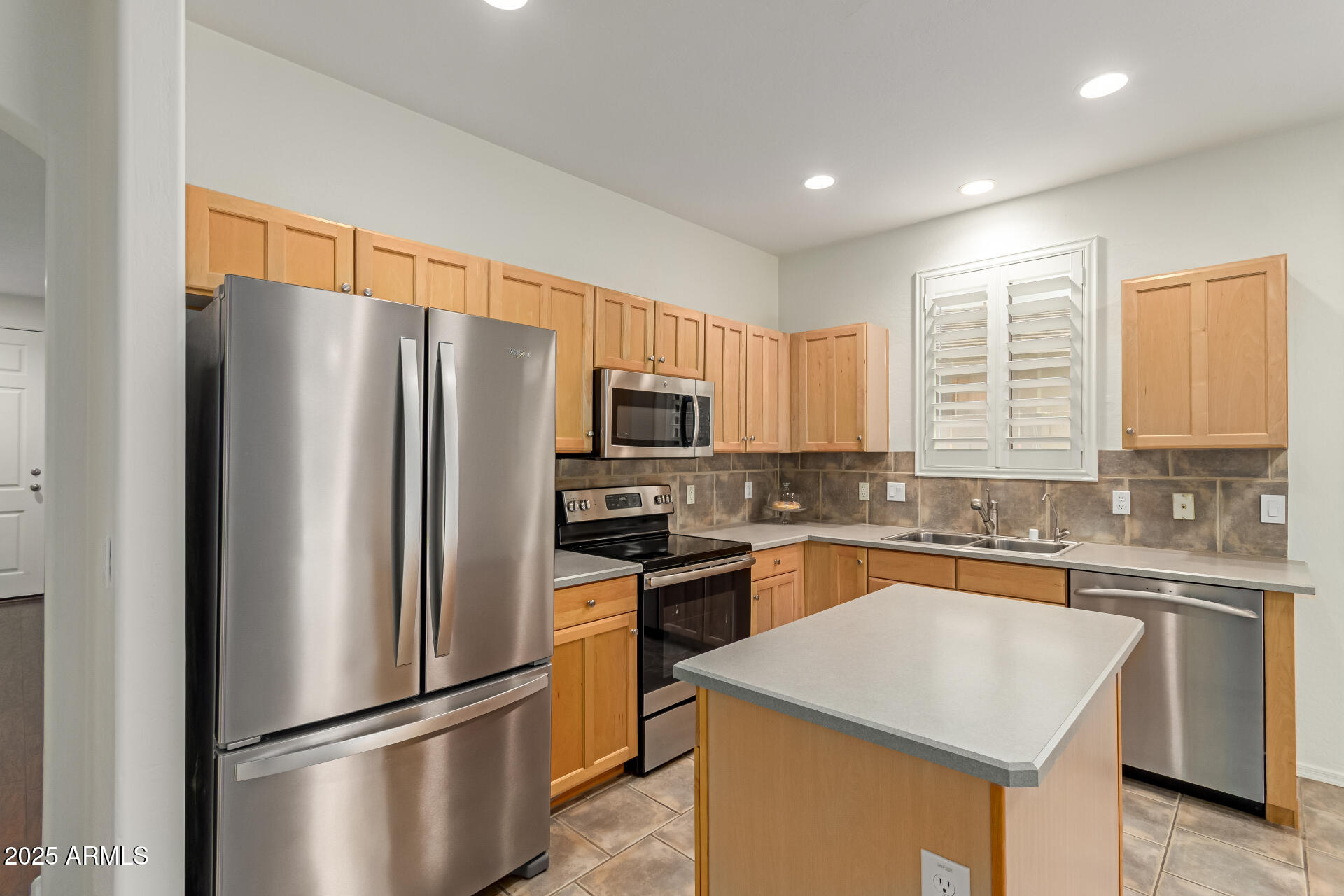 2423 East Fremont Road Phoenix, AZ 85042 - Photo 21 of 49 15 - Fremont