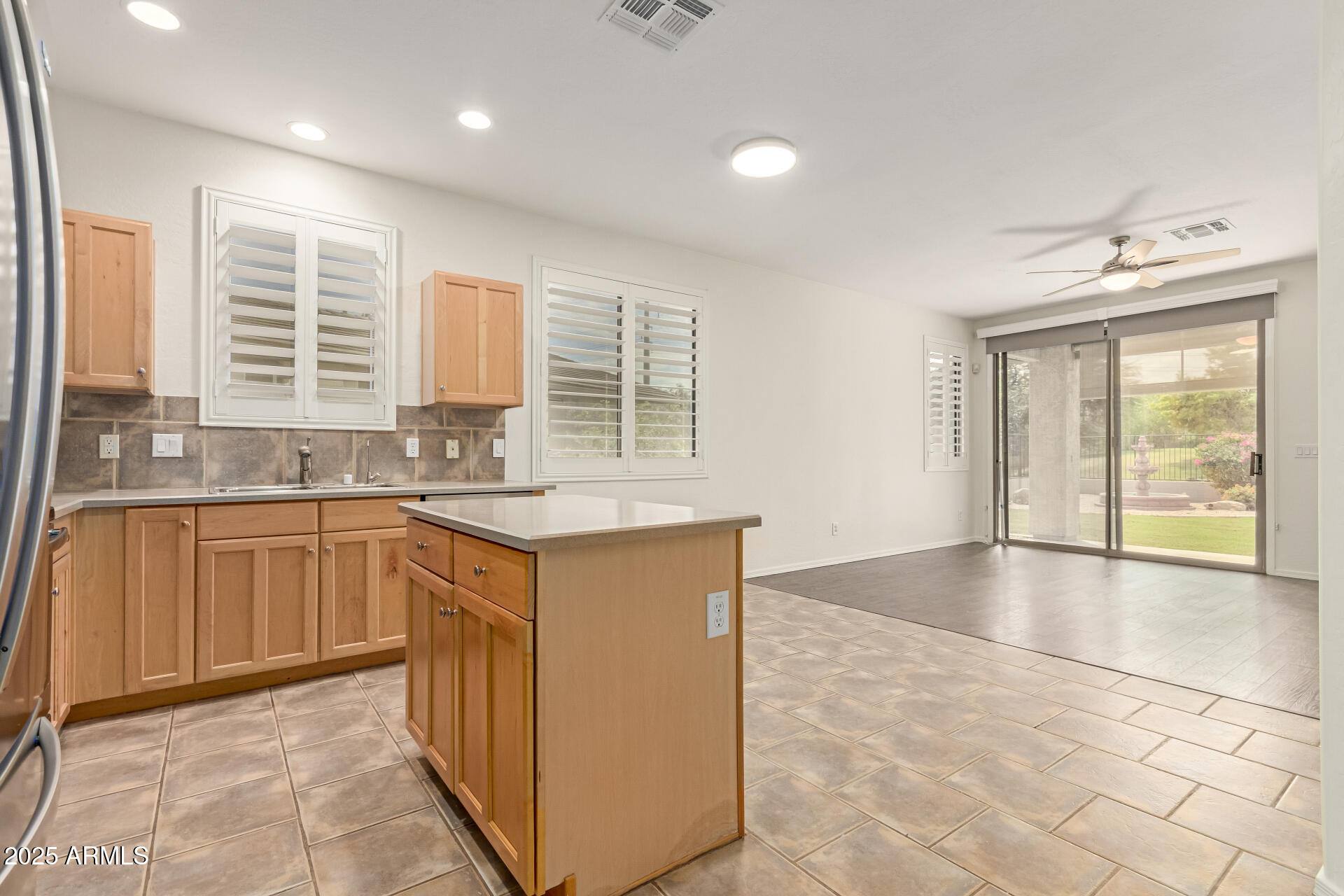 2423 East Fremont Road Phoenix, AZ 85042 - Photo 22 of 49 16 - Fremont