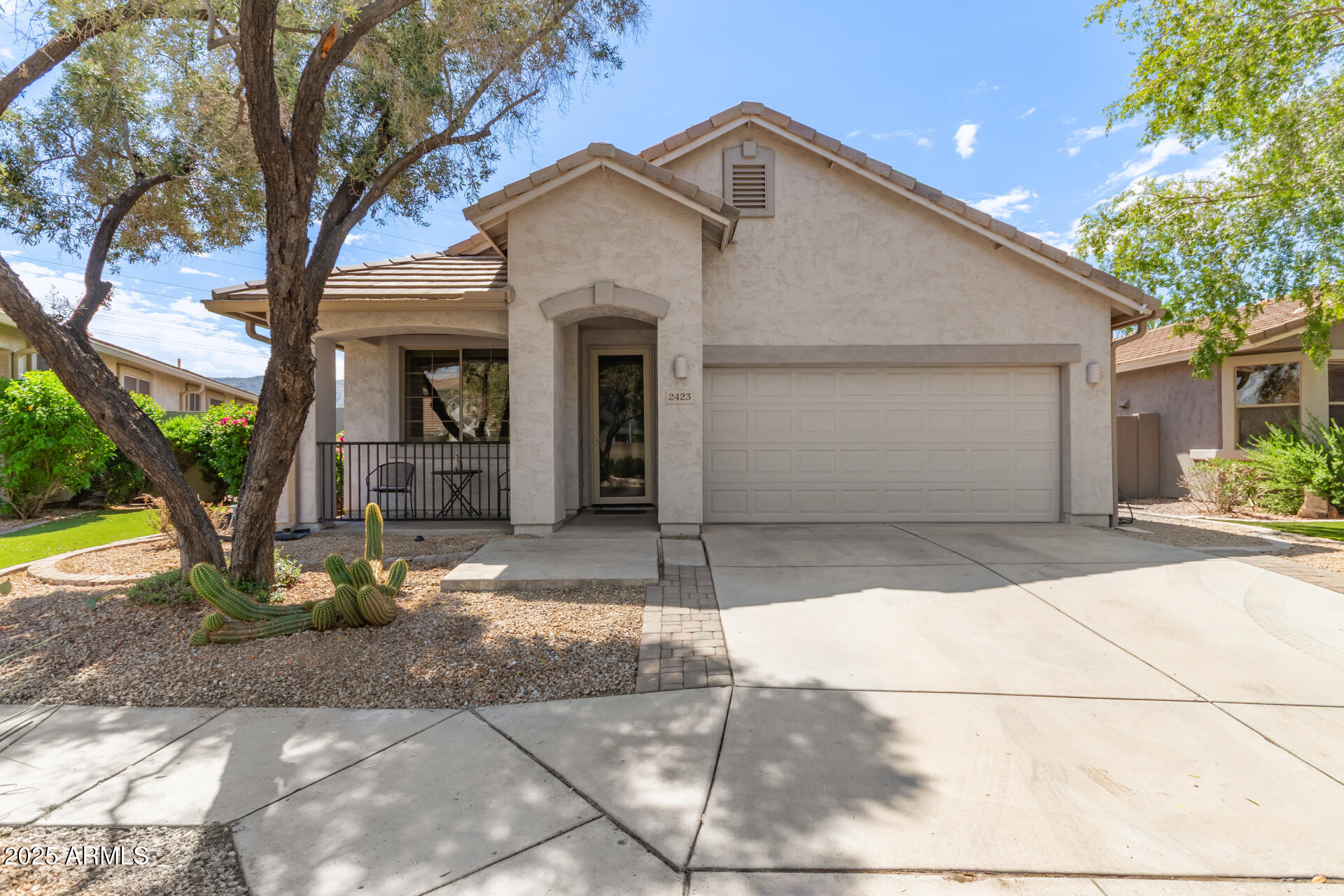 2423 East Fremont Road Phoenix, AZ 85042 - Photo 4 of 49 01 - Fremont