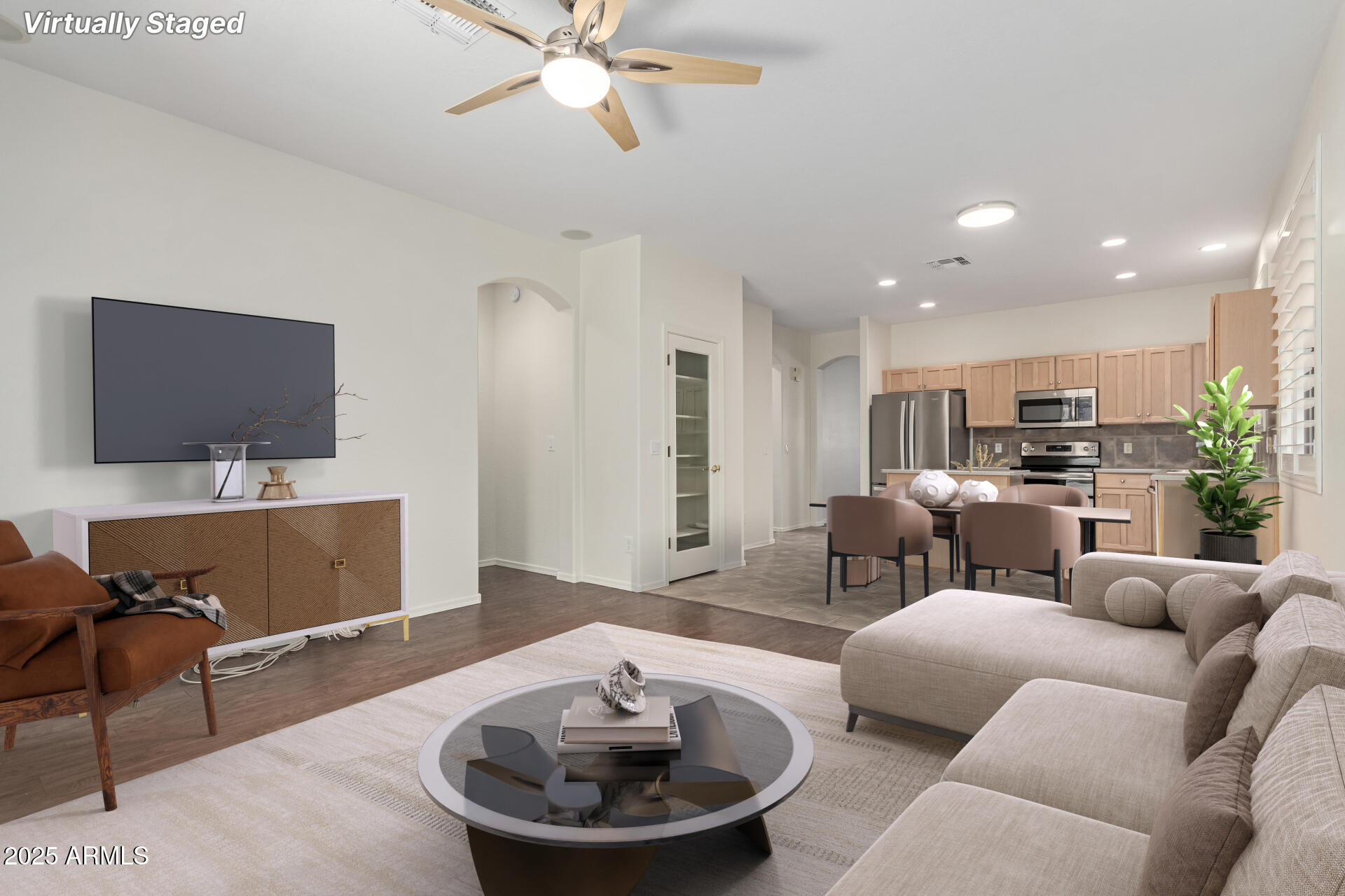 2423 East Fremont Road Phoenix, AZ 85042 - Photo 10 of 49 11-Fremont.scene
