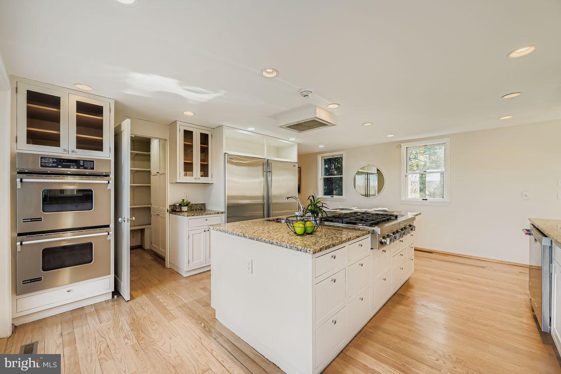 831 Hillside Road Lutherville-Timonium, MD 21093 - Photo 14 of 65