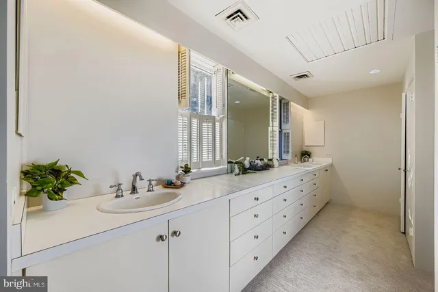 $1,295,000 | 831 Hillside Road, Lutherville-Timonium, MD 21093