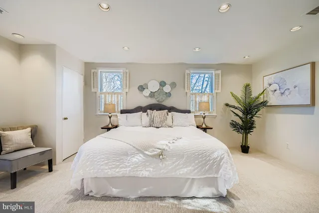 $1,295,000 | 831 Hillside Road, Lutherville-Timonium, MD 21093