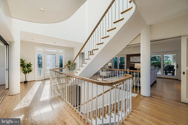 $1,295,000 | 831 Hillside Road, Lutherville-Timonium, MD 21093