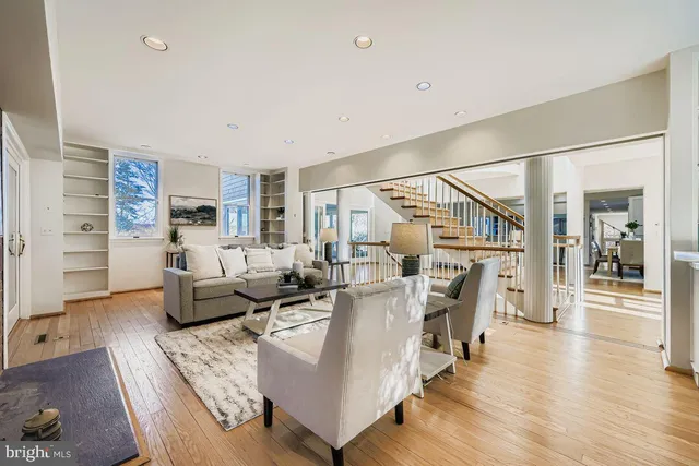 $1,295,000 | 831 Hillside Road, Lutherville-Timonium, MD 21093