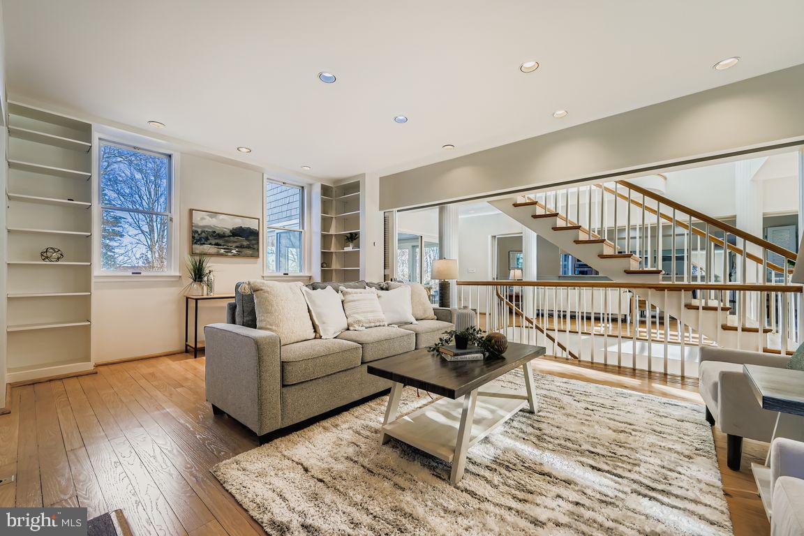 831 Hillside Road Lutherville-Timonium, MD 21093 - Photo 8 of 65