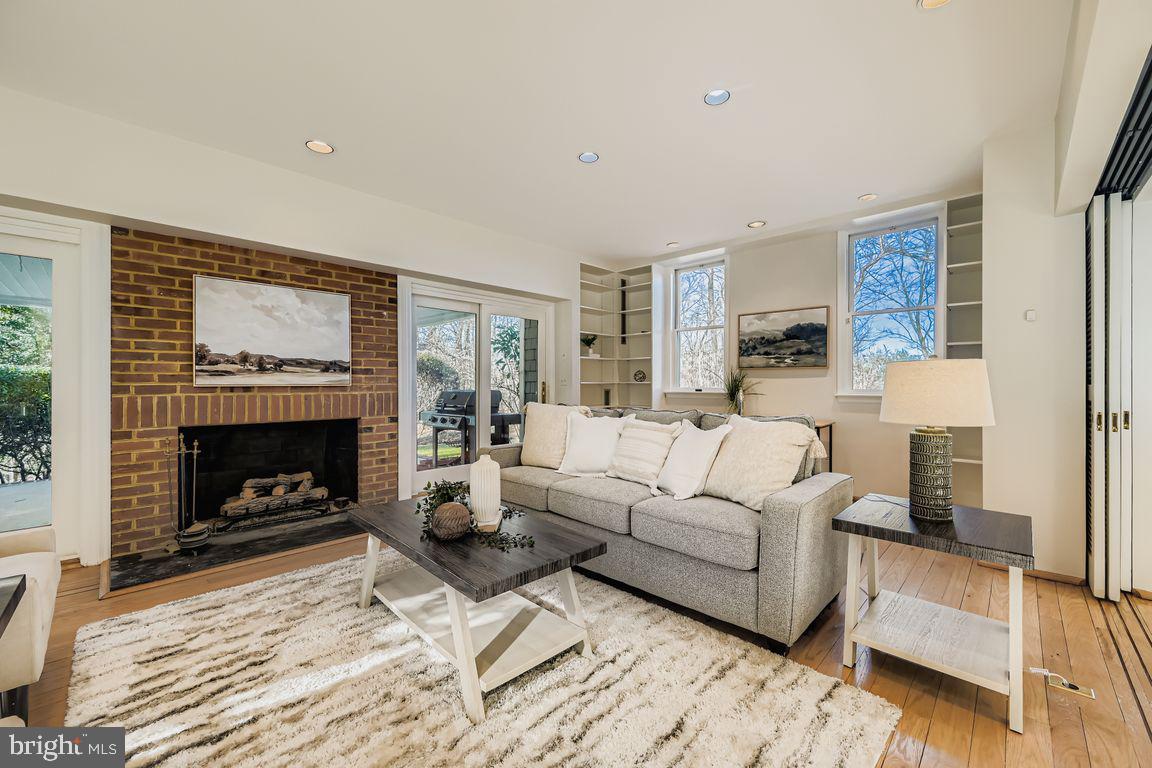 831 Hillside Road Lutherville-Timonium, MD 21093 - Photo 9 of 65