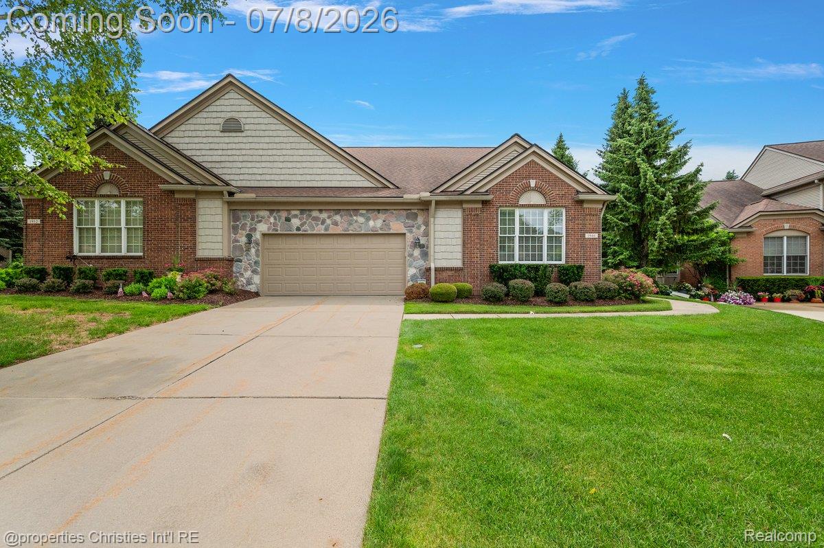 1946 Dunham Drive Rochester, MI 48306 - Photo 4 of 38 1946 Dunham Dr -6.jpg