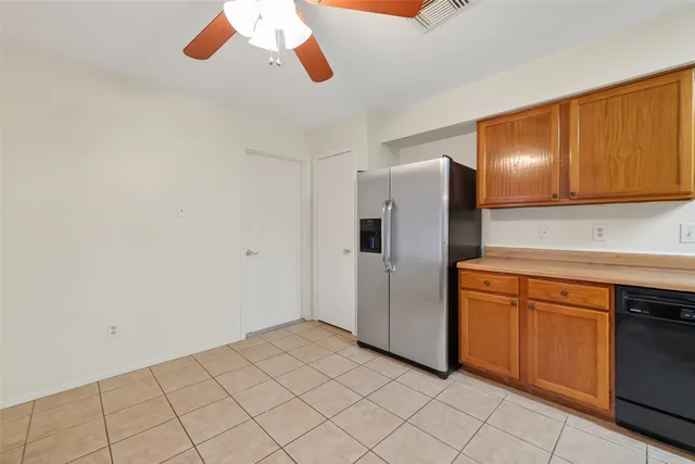 $1,900 | 21623 Crescent Heights Street, Spring, TX 77388