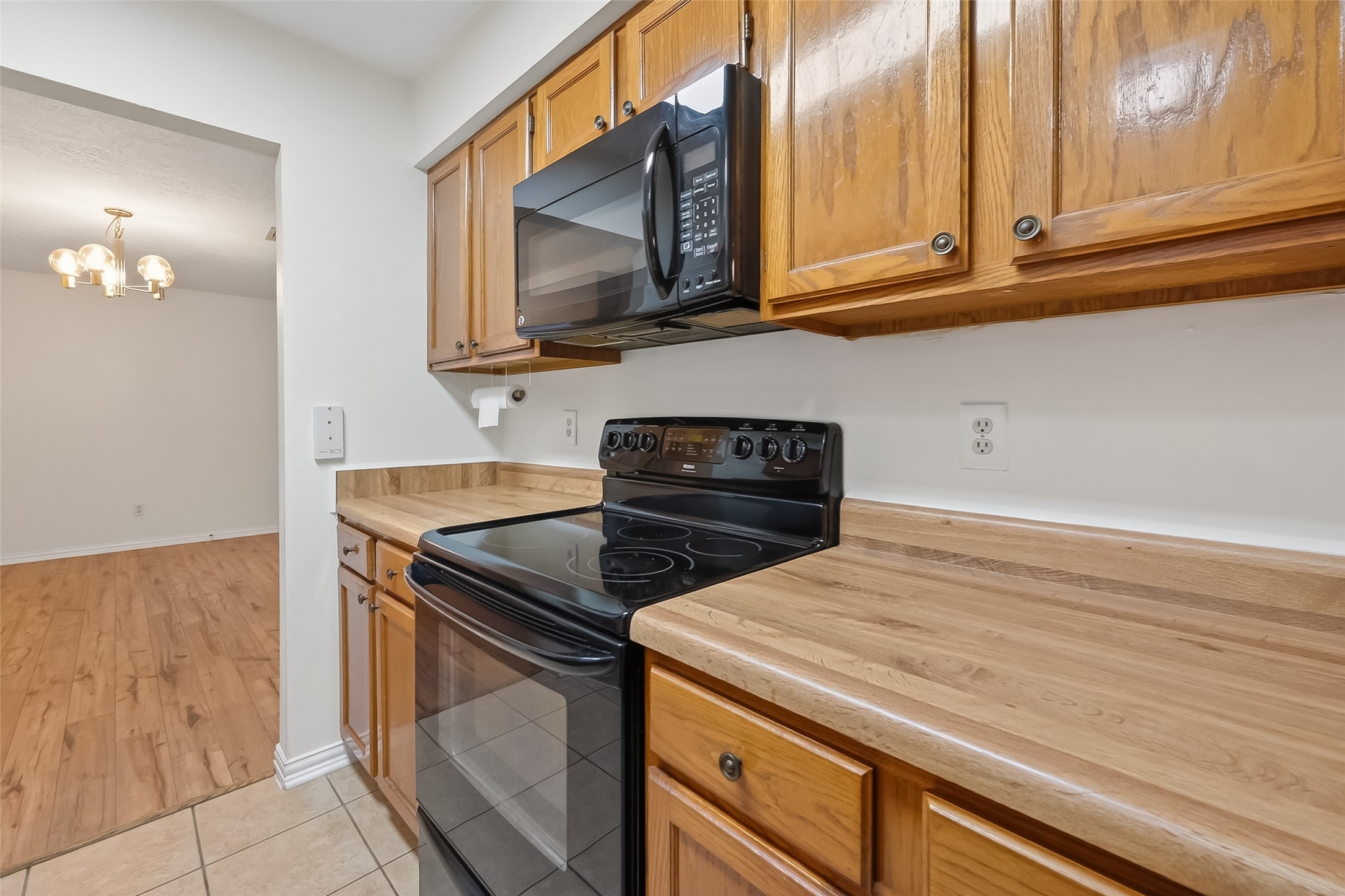 21623 Crescent Heights Street Spring, TX 77388 - Photo 13 of 31