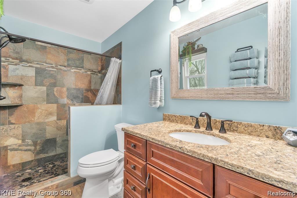2392 Pingree Road Howell, MI 48843 - Photo 24 of 44