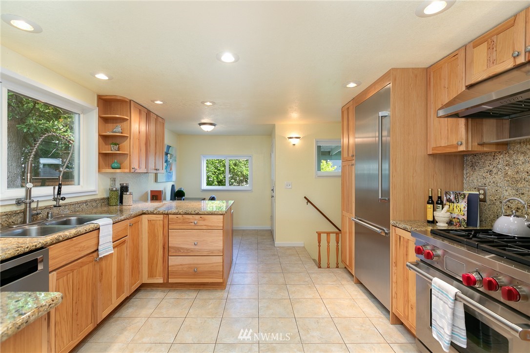 536 North 70th Street Seattle, WA 98103 - Photo 7 of 21 Gallery Image 7