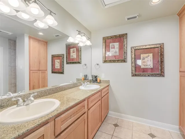 $2,100 | 1908 Kahala Sunset Drive, Unit G, Spicewood, TX 78669