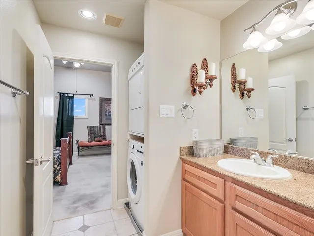 $2,100 | 1908 Kahala Sunset Drive, Unit G, Spicewood, TX 78669