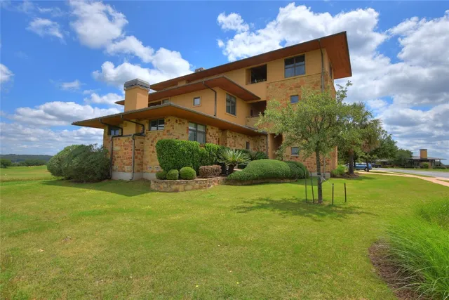$2,100 | 1908 Kahala Sunset Drive, Unit G, Spicewood, TX 78669