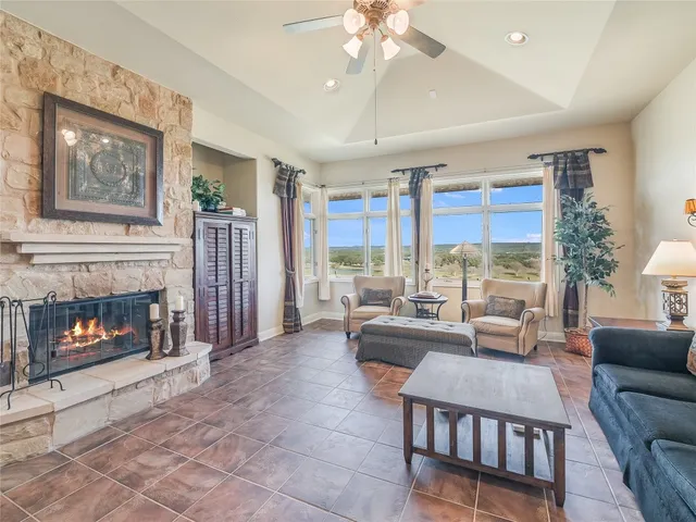 $2,100 | 1908 Kahala Sunset Drive, Unit G, Spicewood, TX 78669