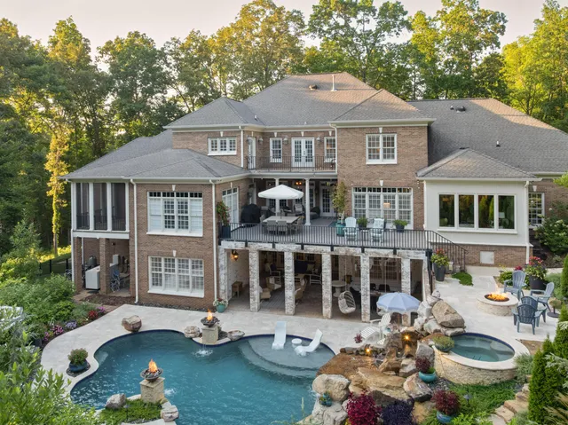 $2,880,000 | 6803 Silver Cloud Cove, Ooltewah, TN 37363