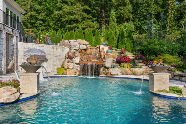 $2,880,000 | 6803 Silver Cloud Cove, Ooltewah, TN 37363