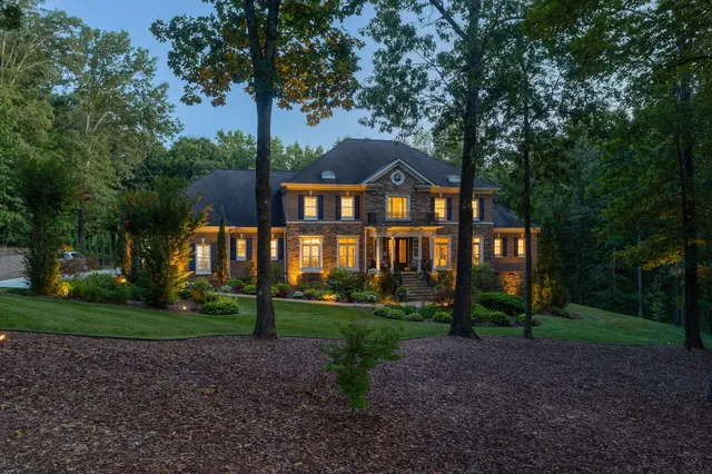 $2,880,000 | 6803 Silver Cloud Cove, Ooltewah, TN 37363