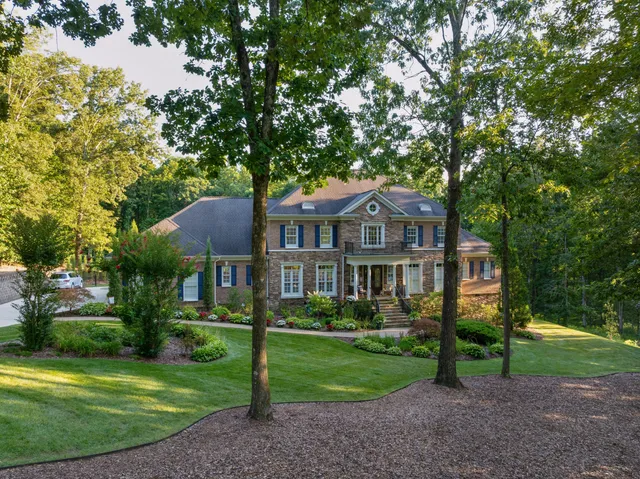 $2,880,000 | 6803 Silver Cloud Cove, Ooltewah, TN 37363