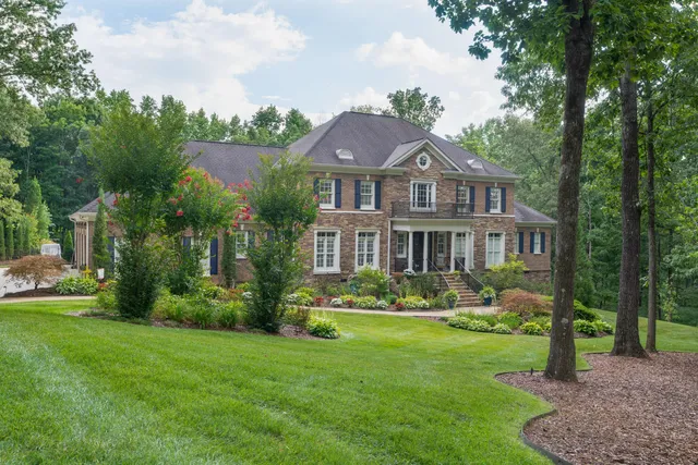 $2,880,000 | 6803 Silver Cloud Cove, Ooltewah, TN 37363