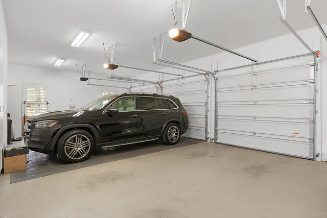 $2,880,000 | 6803 Silver Cloud Cove, Ooltewah, TN 37363