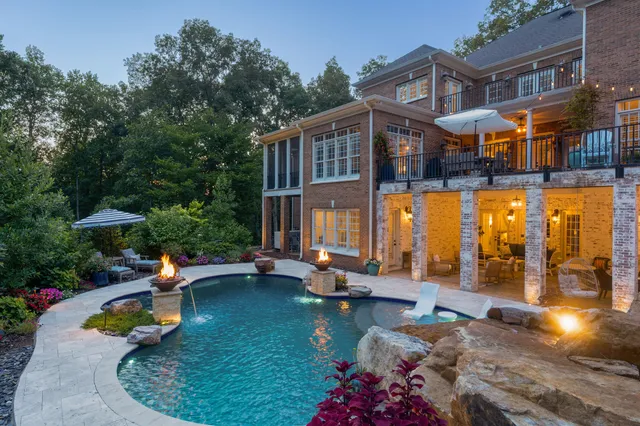 $2,880,000 | 6803 Silver Cloud Cove, Ooltewah, TN 37363