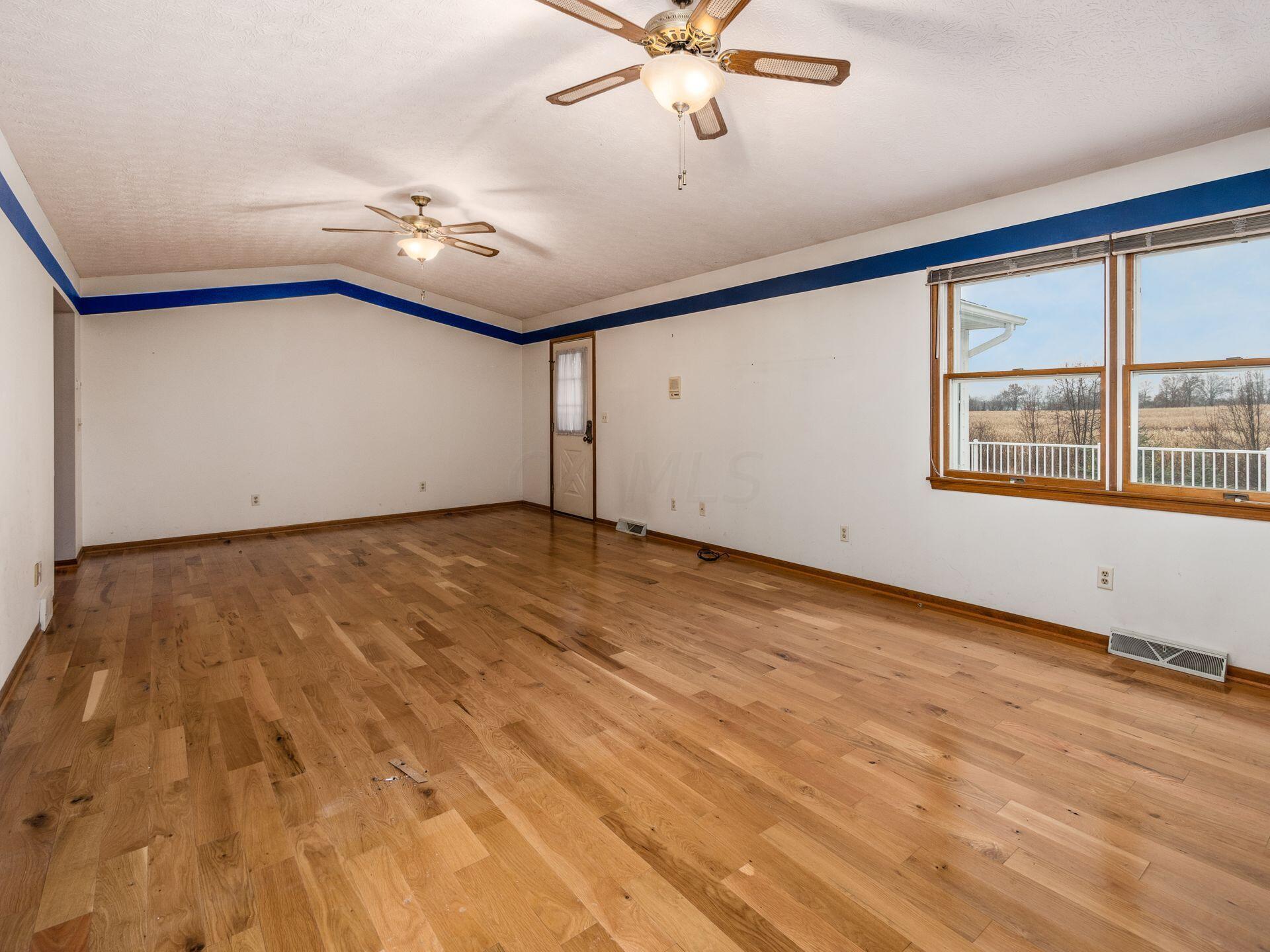 788 Cheshire Road Sunbury, OH 43074 - Photo 12 of 30 Living Room View #3