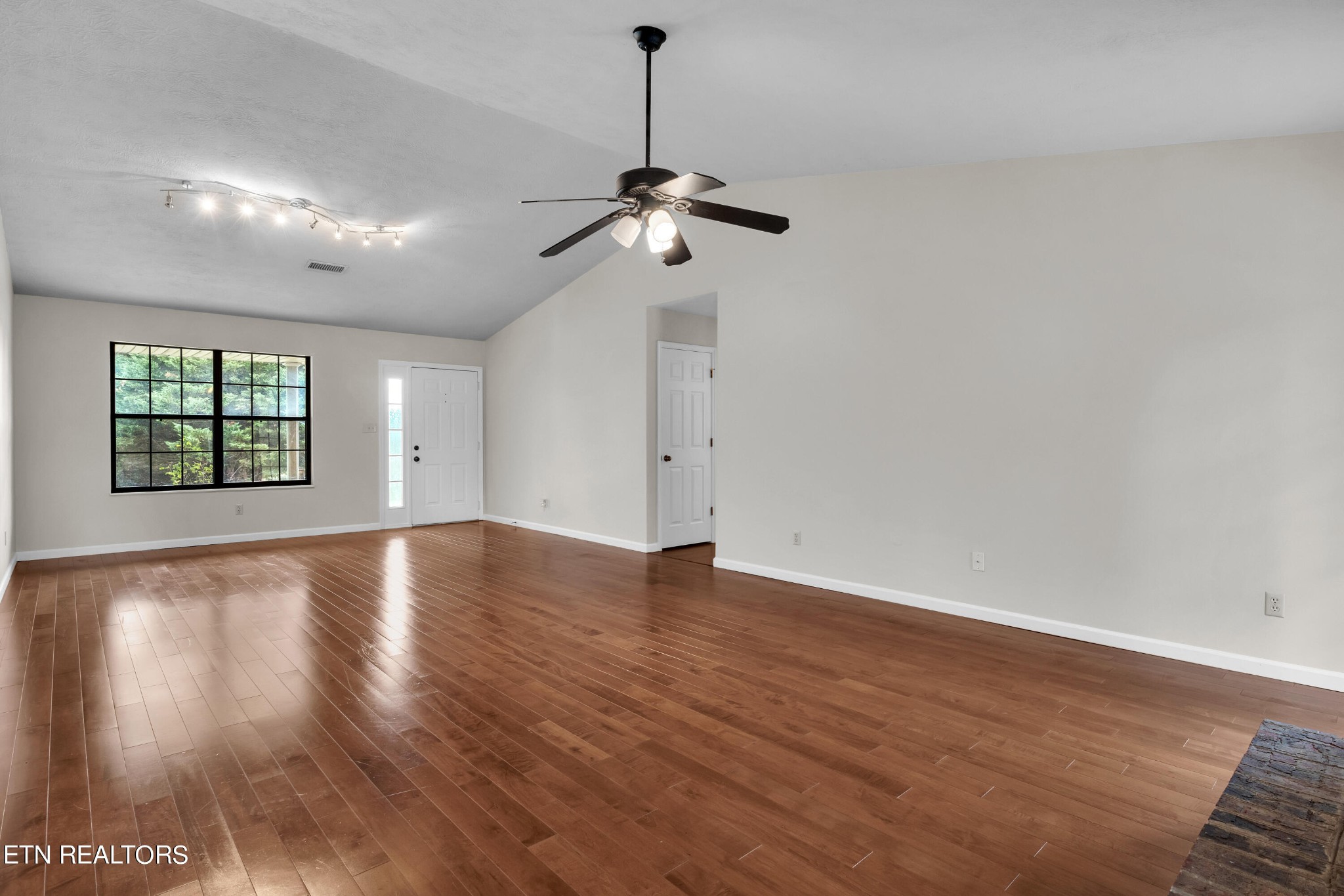 823 Sailview Road Knoxville, TN 37934 - Photo 9 of 37 Gallery Image 9