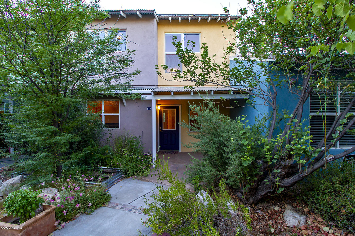 537 East Roger Road Tucson, AZ 85705 - Photo 2 of 48