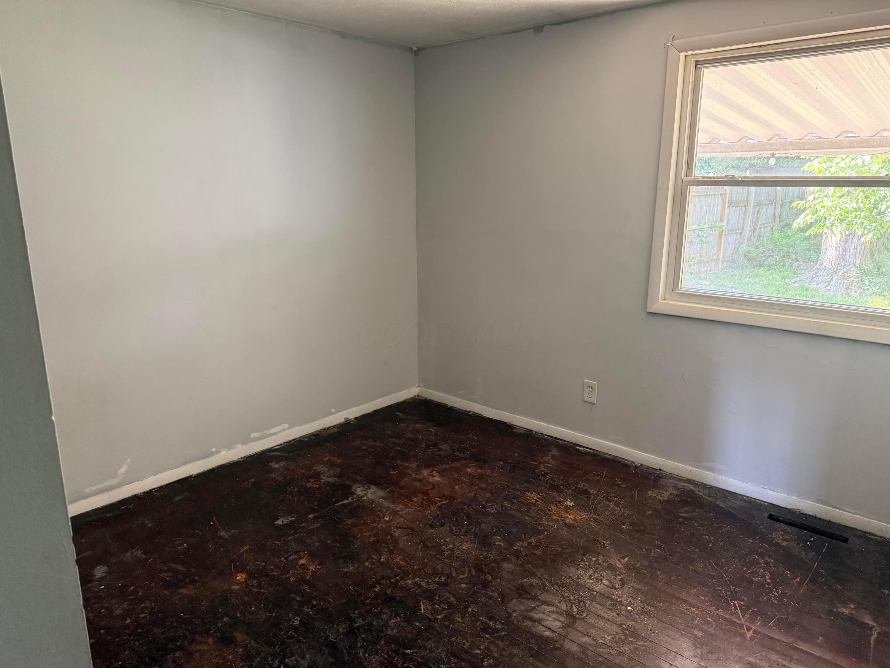 3774 Lynward Road Columbus, OH 43228 - Photo 7 of 16
