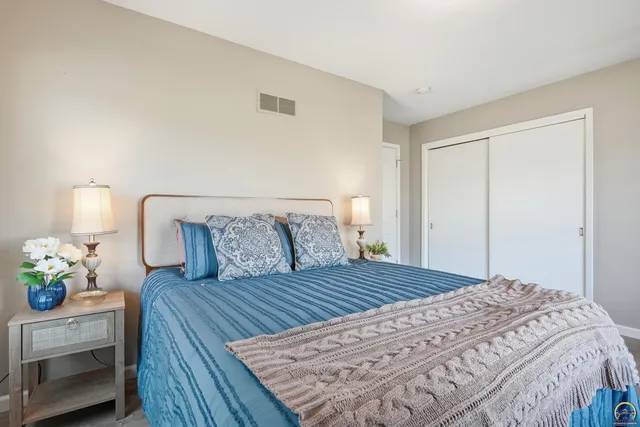 $244,900 | 4413 Southwest Twilight Drive, Topeka, KS 66614