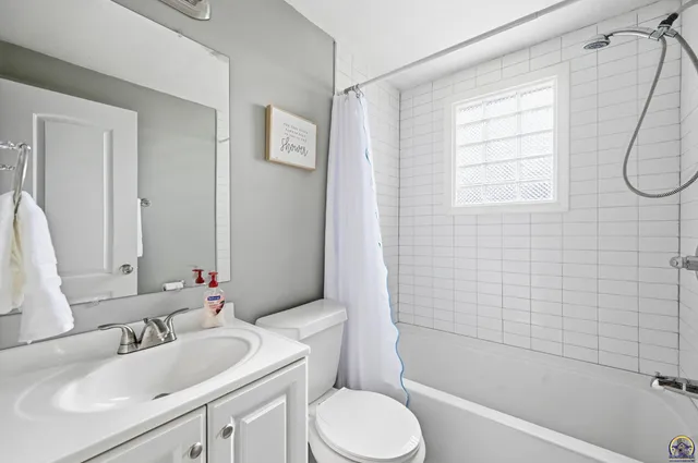 $244,900 | 4413 Southwest Twilight Drive, Topeka, KS 66614