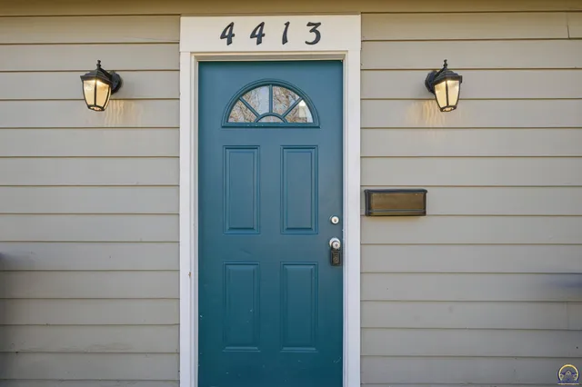 $244,900 | 4413 Southwest Twilight Drive, Topeka, KS 66614