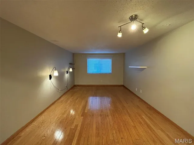 $1,150 | 4355 Maryland Avenue, Unit 130, St. Louis, MO 63108