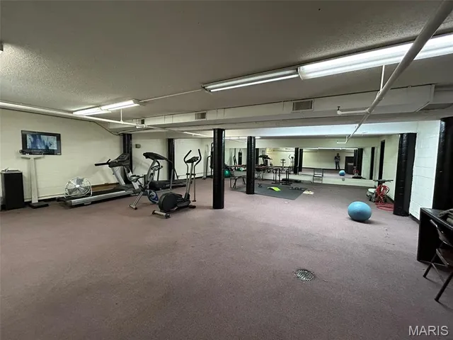 $1,150 | 4355 Maryland Avenue, Unit 130, St. Louis, MO 63108