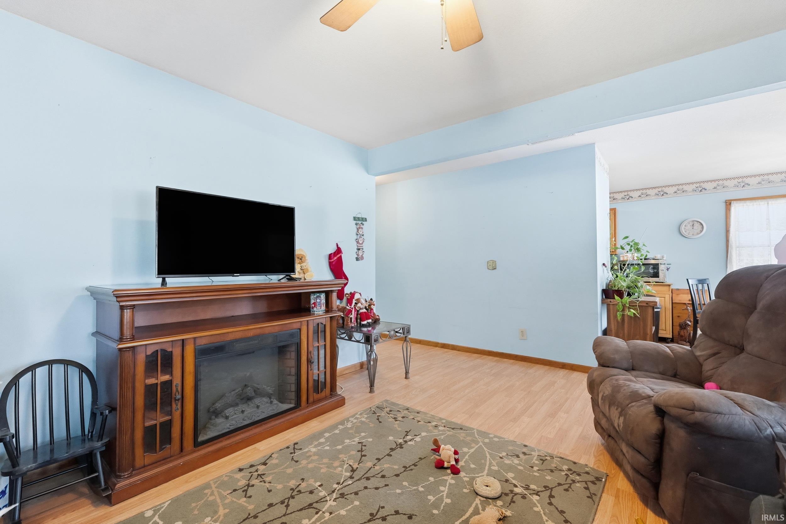 821 Frederick Street Huntington, IN 46750 - Photo 8 of 36