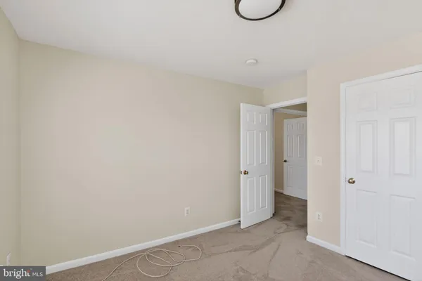 $3,500 | 15220 Lord Culpeper Court, Woodbridge, VA 22191