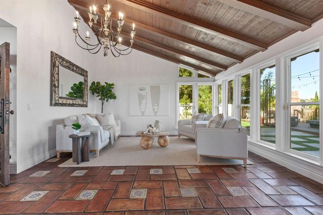 $3,795,000 | 6817 Vianda Court, Carlsbad, CA 92009