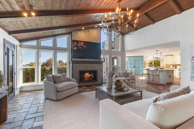 $3,795,000 | 6817 Vianda Court, Carlsbad, CA 92009