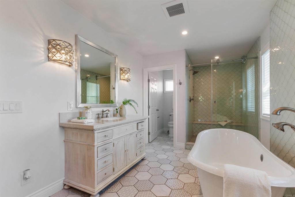 6817 Vianda Court Carlsbad, CA 92009 - Photo 38 of 74