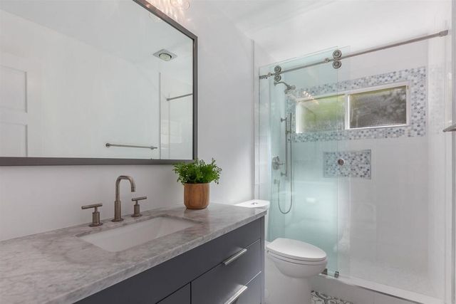 $3,795,000 | 6817 Vianda Court, Carlsbad, CA 92009