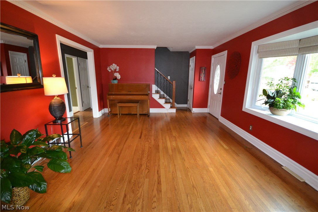 33650 Baldwin Road Solon, OH 44139 - Photo 3 of 30
