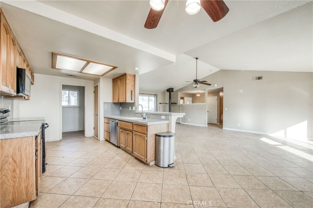 24620 Auberry Road Clovis, CA 93619 - Photo 25 of 42
