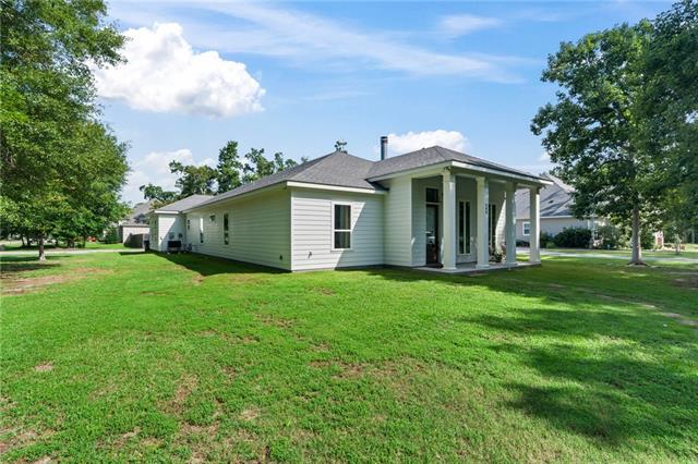 600 Colbert Street Mandeville, LA 70448 - Photo 4 of 43