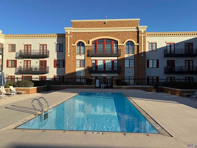 $320,000 | 7707 Bluebonnet Boulevard, Unit 226, Baton Rouge, LA 70810