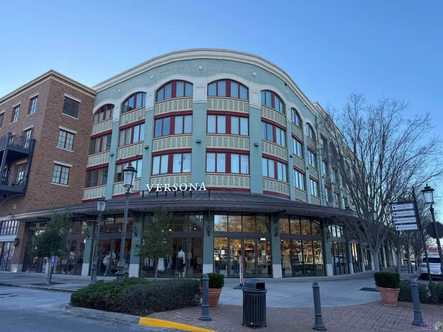 $320,000 | 7707 Bluebonnet Boulevard, Unit 226, Baton Rouge, LA 70810