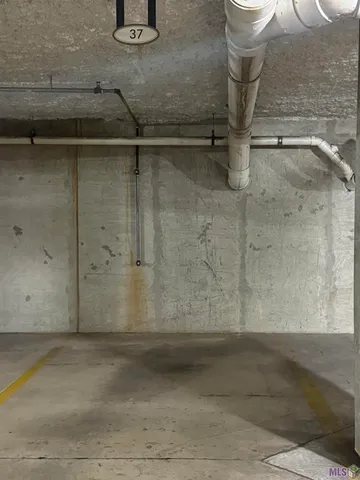 $320,000 | 7707 Bluebonnet Boulevard, Unit 226, Baton Rouge, LA 70810